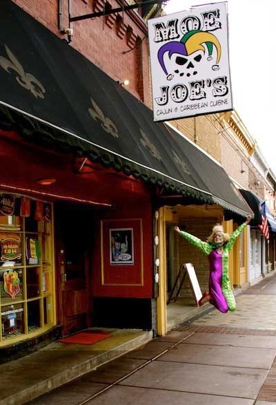 Moejoes A Fusion Of Cajun Caribbean Cuisine In Downtown When You Re Ping The Streets Of Downtown Plainfield There Are A Variety Restaurants And Places Can Grab Bite To Eat